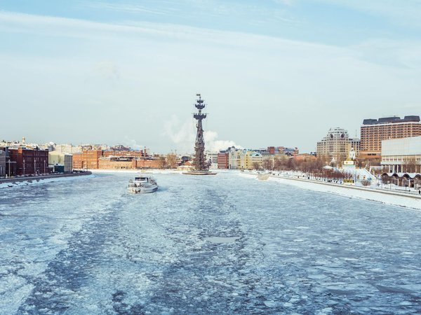Comment planifier une expédition de kayak dans les rivières de l'Amazonie péruvienne : itinéraires et équipements ?
