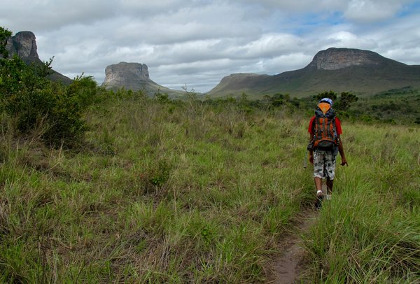 Où trouver les meilleures randonnées pour observer les volcans actifs au Costa Rica?